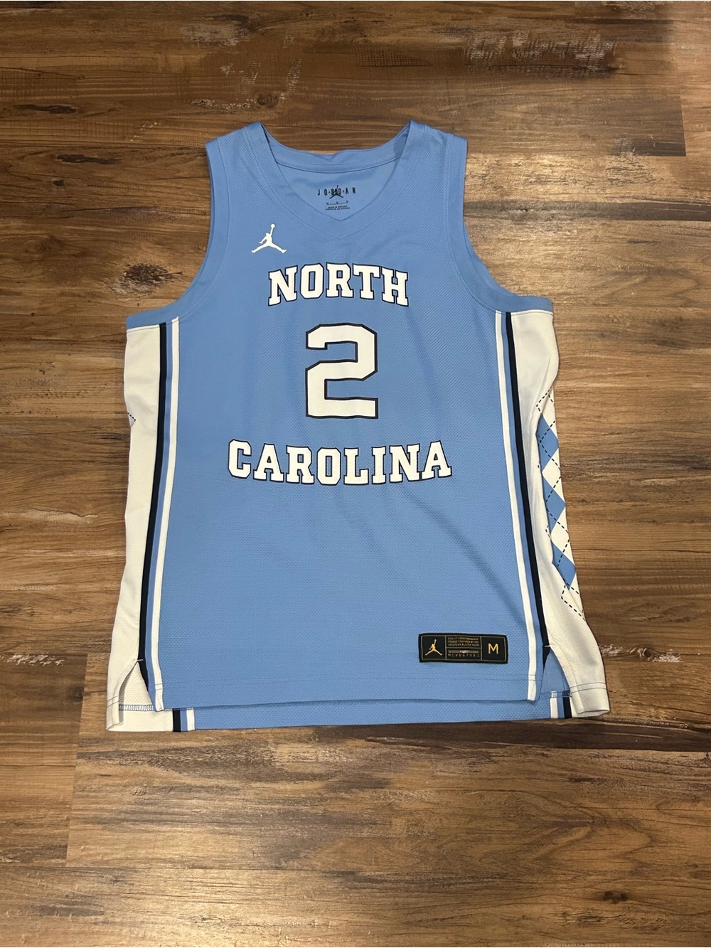 Jordan Elliott Cadeau UNC Jersey Size Medium Lightly Worn